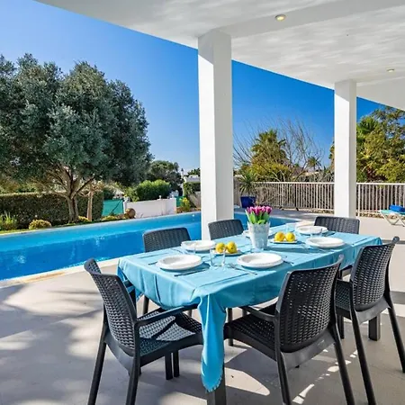 Villa Abril By 3villas