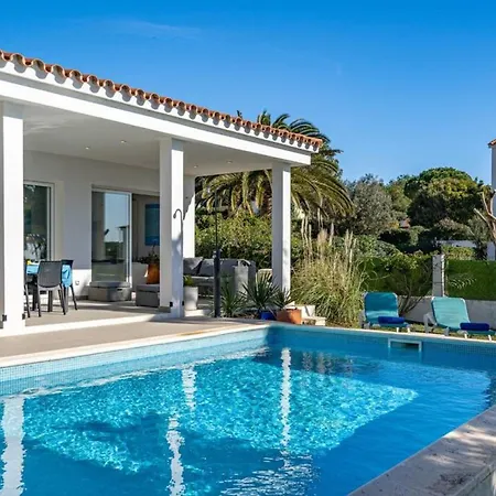 Villa Abril Binisafua